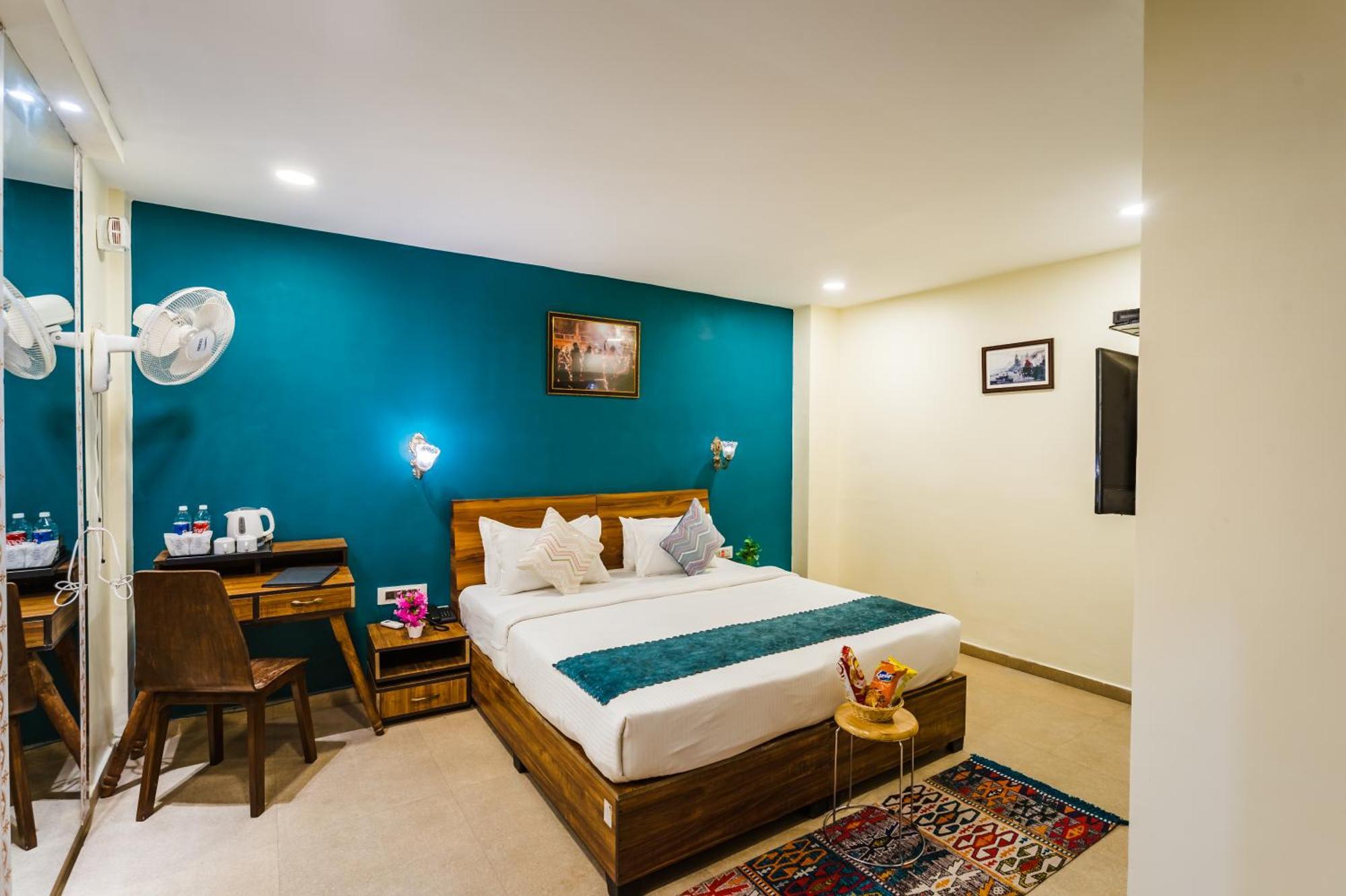 Tripli Hotels Silver Shine Varanasi Exterior foto