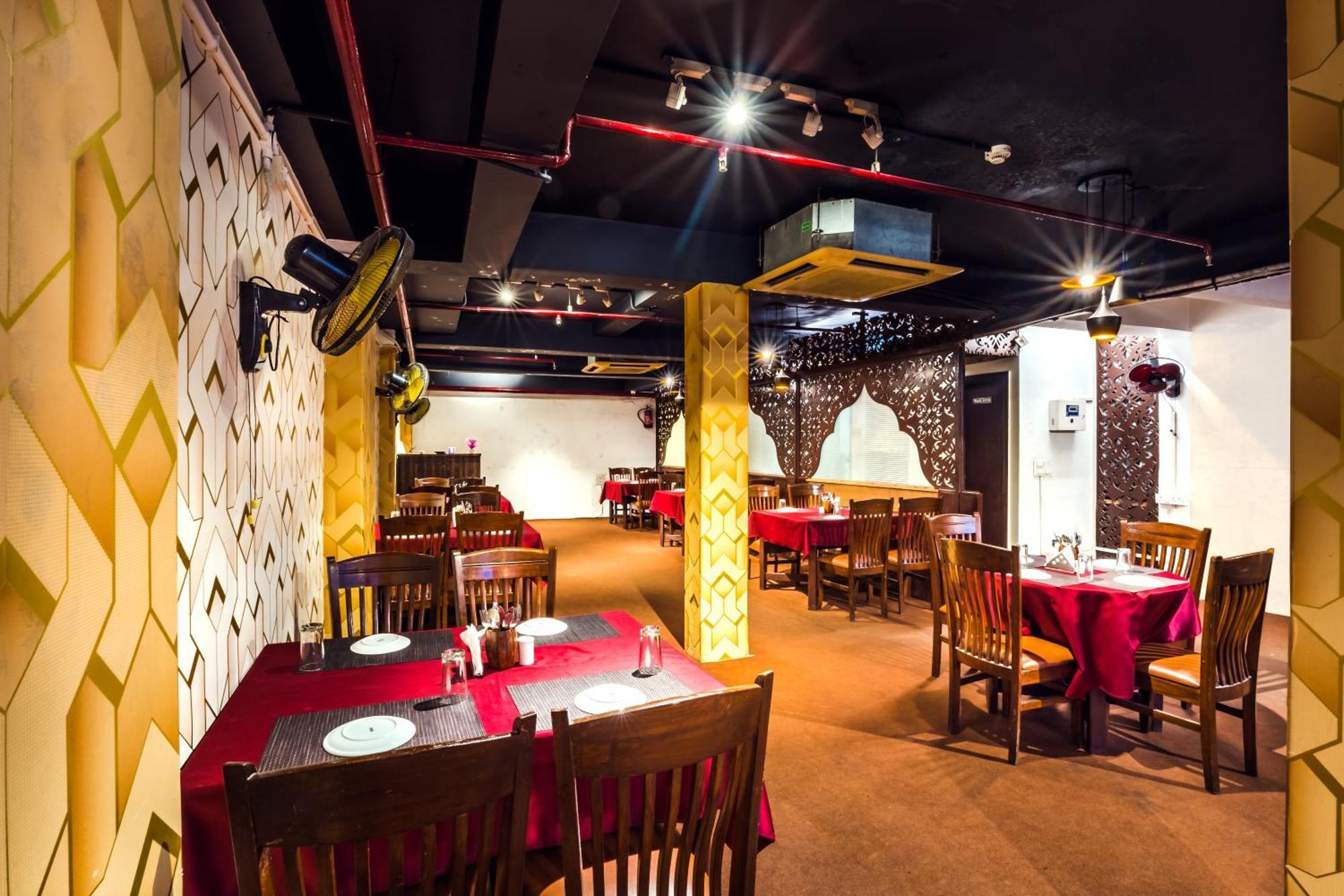 Tripli Hotels Silver Shine Varanasi Exterior foto